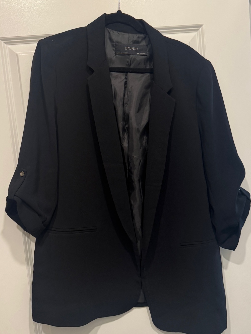 Zara Black Women's Open-Front Blazer with Rolled Sleeves